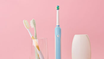 Zahnbürste Reinigen Und Pflegen